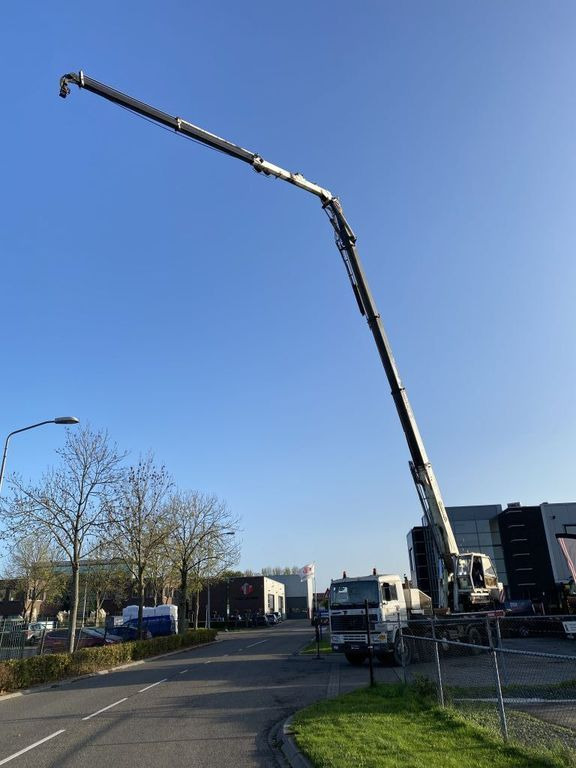 Volvo F 12 8X4 + CORMACH 87000 CRANE - 8.642 HOURS - Camion cu macara: Foto 3 Volvo F 12 8X4 + CORMACH 87000 CRANE - 8.642 HOURS - Camion cu macara: Foto 3