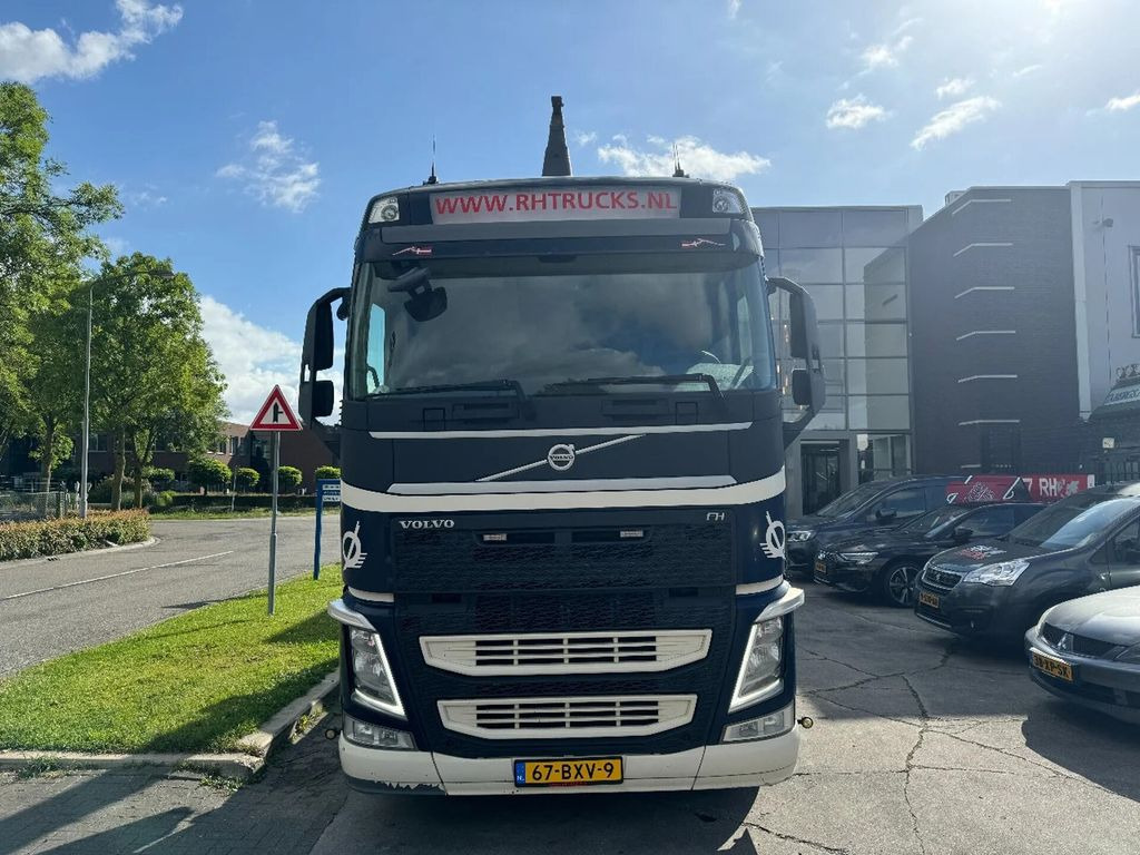 Volvo FH 500 8X2 EURO 6 + PALFINGER T22 HOOKLIFT - Camion cu cârlig: Foto 2 Volvo FH 500 8X2 EURO 6 + PALFINGER T22 HOOKLIFT - Camion cu cârlig: Foto 2