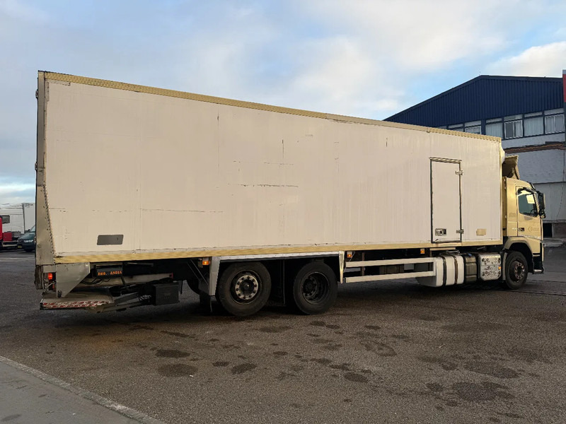 Volvo FM 370 6X2 EURO 6 + THERMO KING T-1200R + DHOLLANDIA 2.000 KG - Camion frigider: Foto 4 Volvo FM 370 6X2 EURO 6 + THERMO KING T-1200R + DHOLLANDIA 2.000 KG - Camion frigider: Foto 4