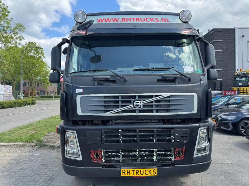 Volvo FM 440 8X4 EURO 5 + CABELLIFT TIPPER - Camion cu sistem de cablu: Foto 3 Volvo FM 440 8X4 EURO 5 + CABELLIFT TIPPER - Camion cu sistem de cablu: Foto 3
