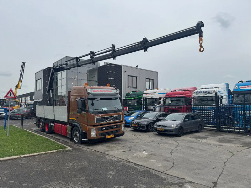Volvo FM 500 6X2 EURO 5 HIAB 211 EP5 + REMOTE CONTROL - Camion cu macara: Foto 1 Volvo FM 500 6X2 EURO 5 HIAB 211 EP5 + REMOTE CONTROL - Camion cu macara: Foto 1