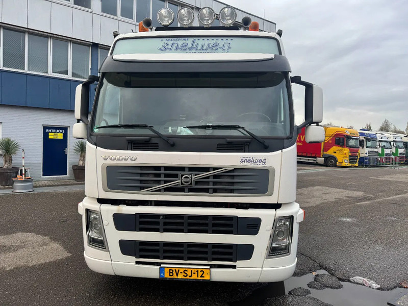 Camion cu macara Volvo FM 9.340 6X2 EURO 5 HIAB 211 EP3 + REMOTE CONTROL: Foto 13 Camion cu macara Volvo FM 9.340 6X2 EURO 5 HIAB 211 EP3 + REMOTE CONTROL: Foto 13