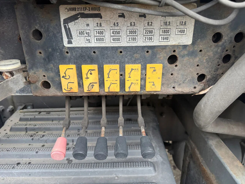 Volvo FM 9.340 6X2 EURO 5 HIAB 211 EP3 + REMOTE CONTROL - Camion cu macara: Foto 5 Volvo FM 9.340 6X2 EURO 5 HIAB 211 EP3 + REMOTE CONTROL - Camion cu macara: Foto 5