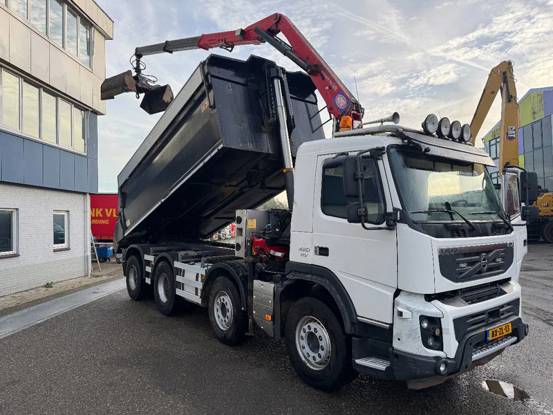 Volvo FMX 420 8X4 HMF 1643Z2 + REMOTE CONTROL + HYVA KIPPER - Camion cu macara: Foto 3 Volvo FMX 420 8X4 HMF 1643Z2 + REMOTE CONTROL + HYVA KIPPER - Camion cu macara: Foto 3
