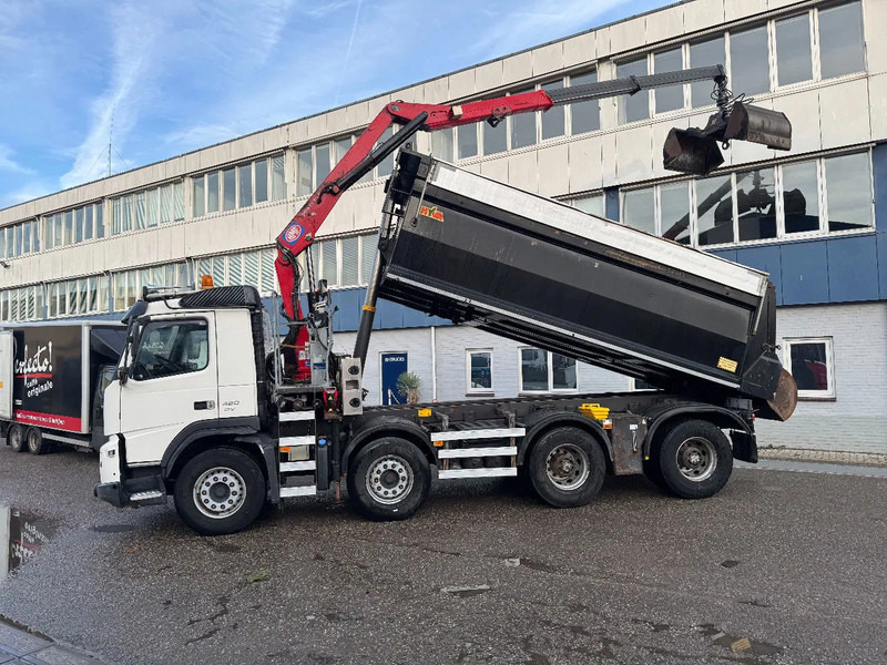 Volvo FMX 420 8X4 HMF 1643Z2 + REMOTE CONTROL + HYVA KIPPER - Camion cu macara: Foto 1 Volvo FMX 420 8X4 HMF 1643Z2 + REMOTE CONTROL + HYVA KIPPER - Camion cu macara: Foto 1