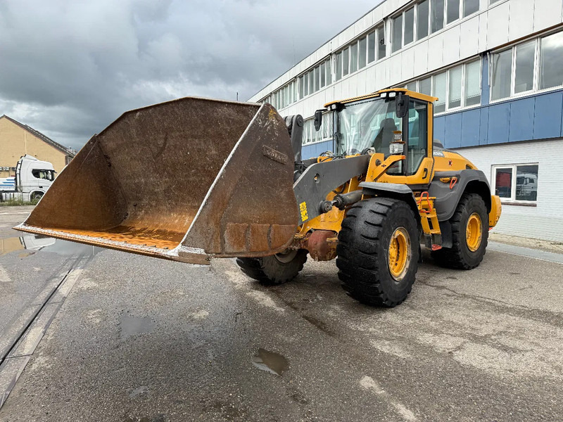Volvo L120H, CE, 8314 UUR + CDC-STEERING - Încărcător frontal pe pneuri: Foto 3 Volvo L120H, CE, 8314 UUR + CDC-STEERING - Încărcător frontal pe pneuri: Foto 3