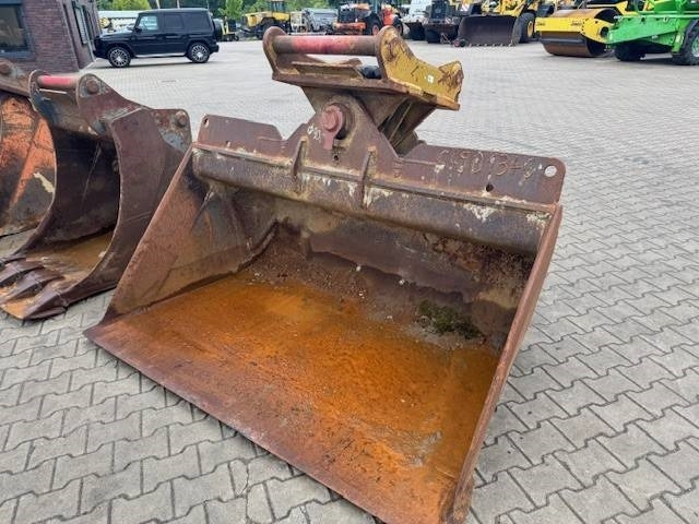 Grabenräumer schwenkbar auf OQ 70/55 - Cupă pentru Utilaje constructii: Foto 2 Grabenräumer schwenkbar auf OQ 70/55 - Cupă pentru Utilaje constructii: Foto 2