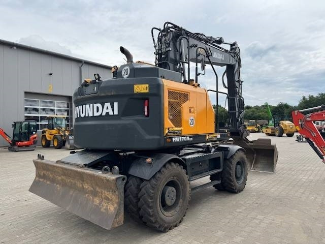 HYUNDAI HW170 ACR - Excavator pe roţi: Foto 4 HYUNDAI HW170 ACR - Excavator pe roţi: Foto 4