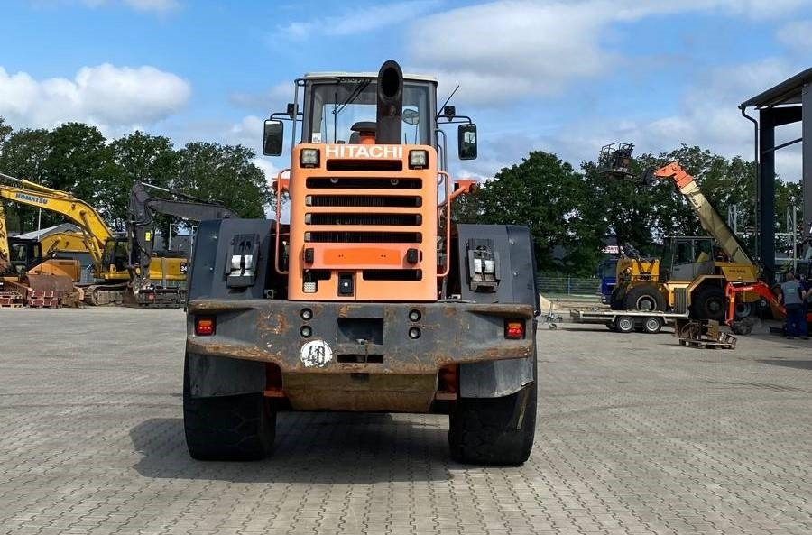 Hitachi LX 210 E  - Încărcător frontal pe pneuri: Foto 4 Hitachi LX 210 E  - Încărcător frontal pe pneuri: Foto 4