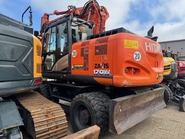 Hitachi ZX 170 W - Excavator pe roţi: Foto 3 Hitachi ZX 170 W - Excavator pe roţi: Foto 3
