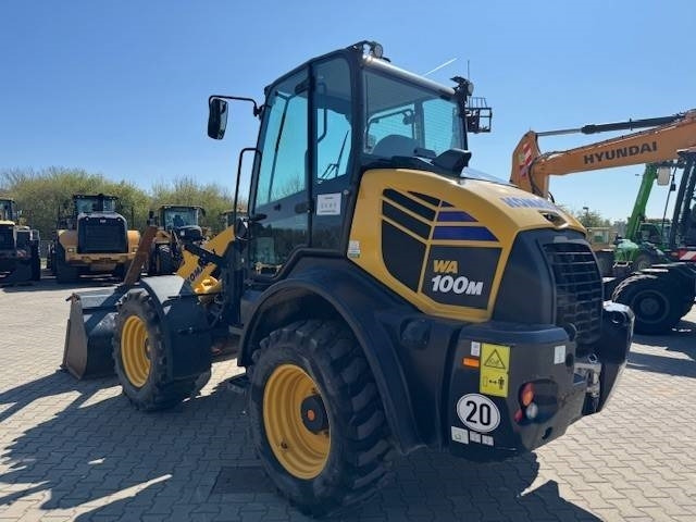 KOMATSU WA 100M - Încărcător frontal pe pneuri: Foto 1 KOMATSU WA 100M - Încărcător frontal pe pneuri: Foto 1