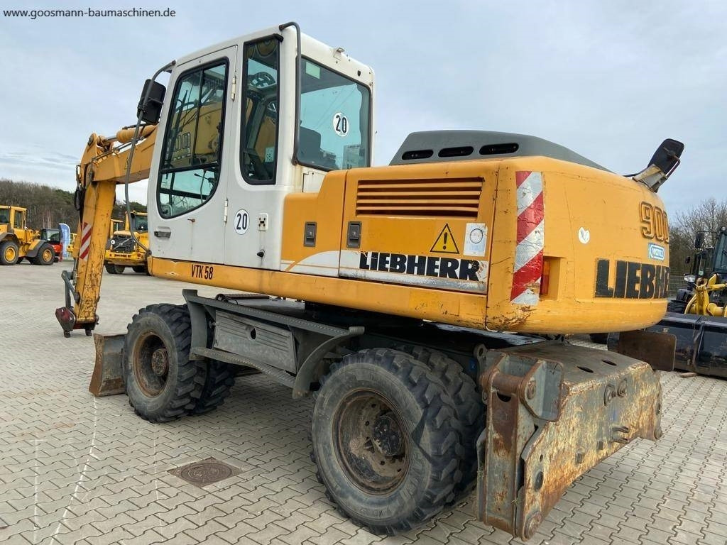 Liebherr A 900 C Litronic - Excavator pe roţi: Foto 2 Liebherr A 900 C Litronic - Excavator pe roţi: Foto 2