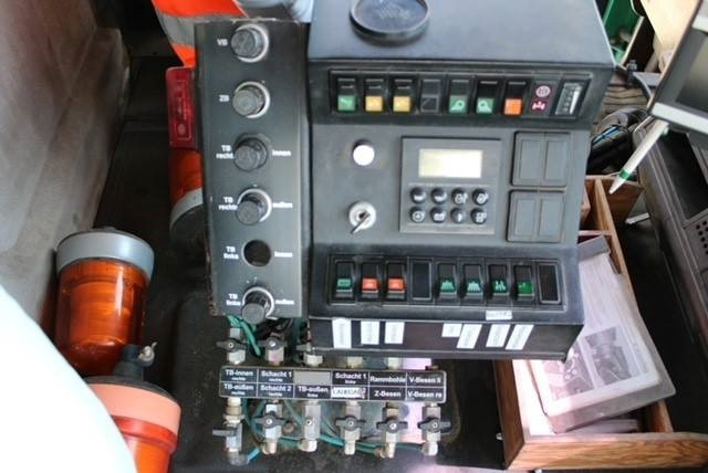 MAN M 2000 - Măturătoare stradală: Foto 5 MAN M 2000 - Măturătoare stradală: Foto 5