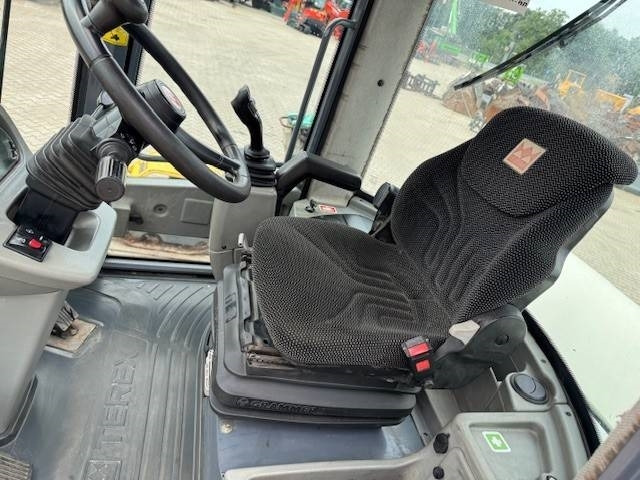 Terex TL 80 - Încărcător frontal pe pneuri: Foto 3 Terex TL 80 - Încărcător frontal pe pneuri: Foto 3
