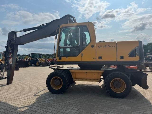 Volvo EW 180 B - Excavator pe roţi: Foto 2 Volvo EW 180 B - Excavator pe roţi: Foto 2