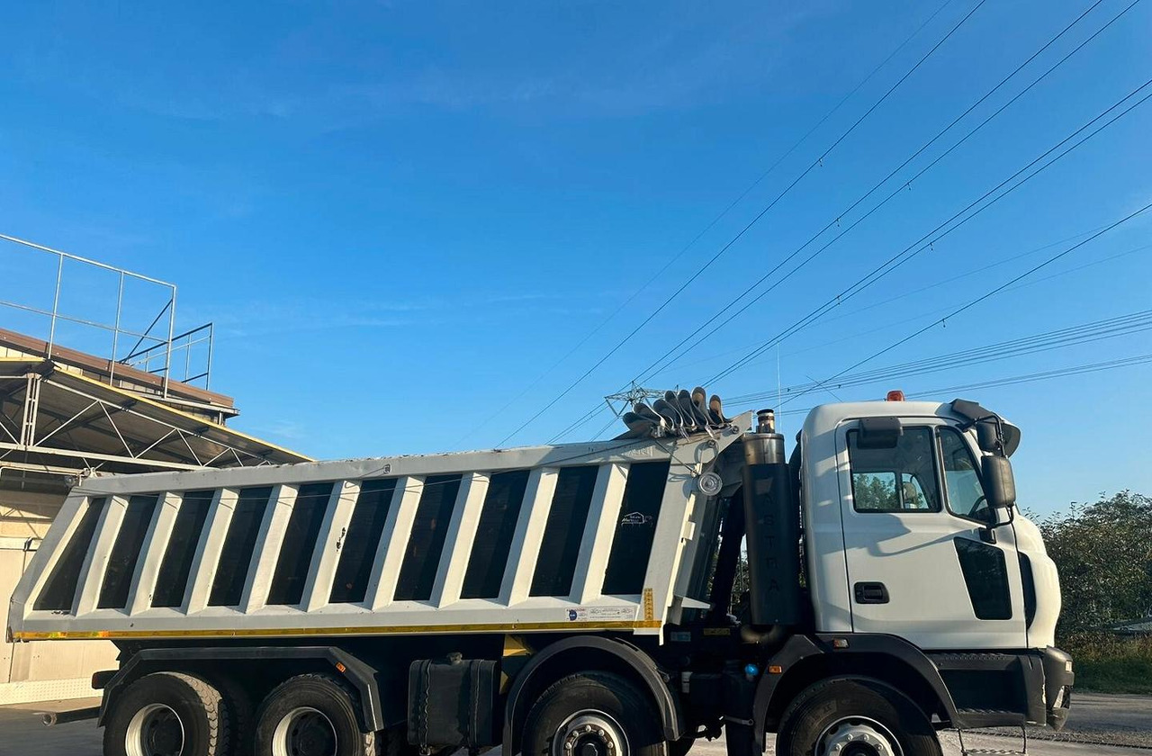 Astra HD8 84 4 assi ribaltabile EURO 5 - Camion basculantă: Foto 2 Astra HD8 84 4 assi ribaltabile EURO 5 - Camion basculantă: Foto 2