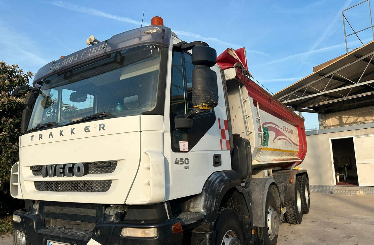 Iveco Trakker 450 4 assi euro 5 - Camion basculantă: Foto 5 Iveco Trakker 450 4 assi euro 5 - Camion basculantă: Foto 5