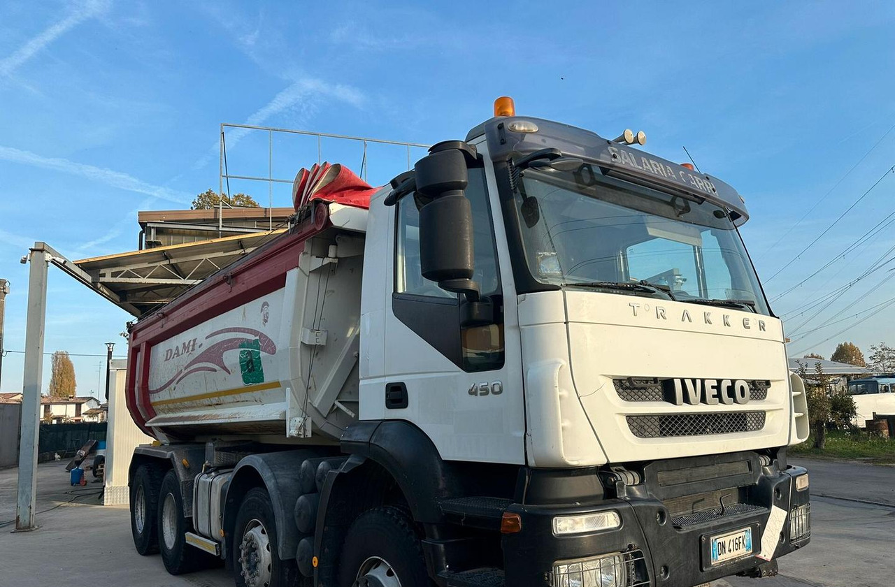 Iveco Trakker 450 4 assi euro 5 - Camion basculantă: Foto 1 Iveco Trakker 450 4 assi euro 5 - Camion basculantă: Foto 1