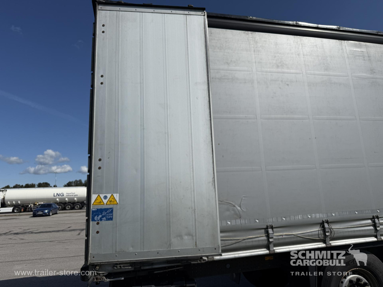 SCHMITZ Curtainsider Standard - Semiremorcă prelată: Foto 2 SCHMITZ Curtainsider Standard - Semiremorcă prelată: Foto 2