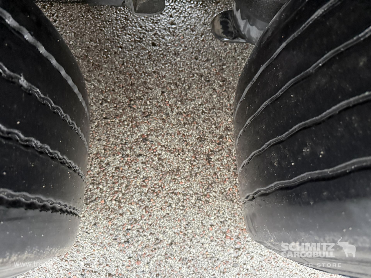 SCHMITZ Curtainsider Standard - Semiremorcă prelată: Foto 3 SCHMITZ Curtainsider Standard - Semiremorcă prelată: Foto 3