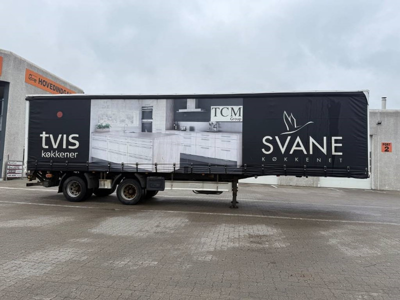 Fliegl Curtainsider / Planenauflieger / Gardin - Semiremorcă prelată: Foto 2 Fliegl Curtainsider / Planenauflieger / Gardin - Semiremorcă prelată: Foto 2