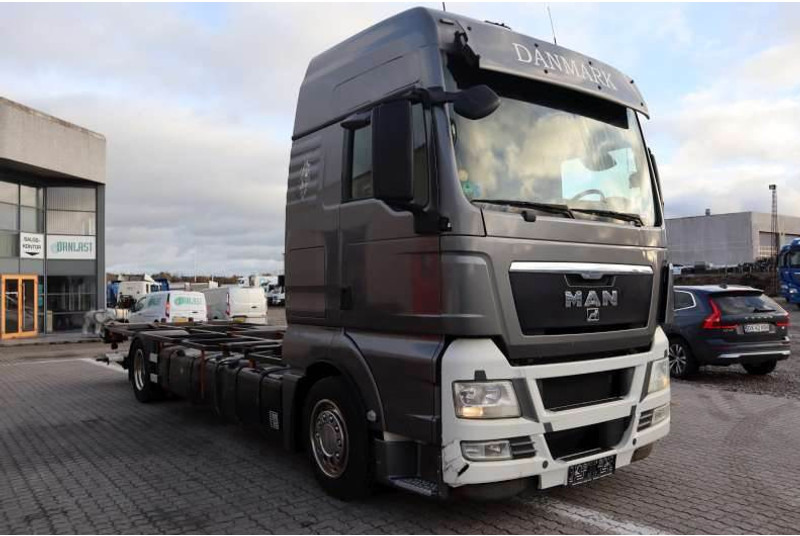 MAN TGX 18.480 Eftermonteret partikelfilter - Camion transport containere/ Swap body: Foto 2 MAN TGX 18.480 Eftermonteret partikelfilter - Camion transport containere/ Swap body: Foto 2