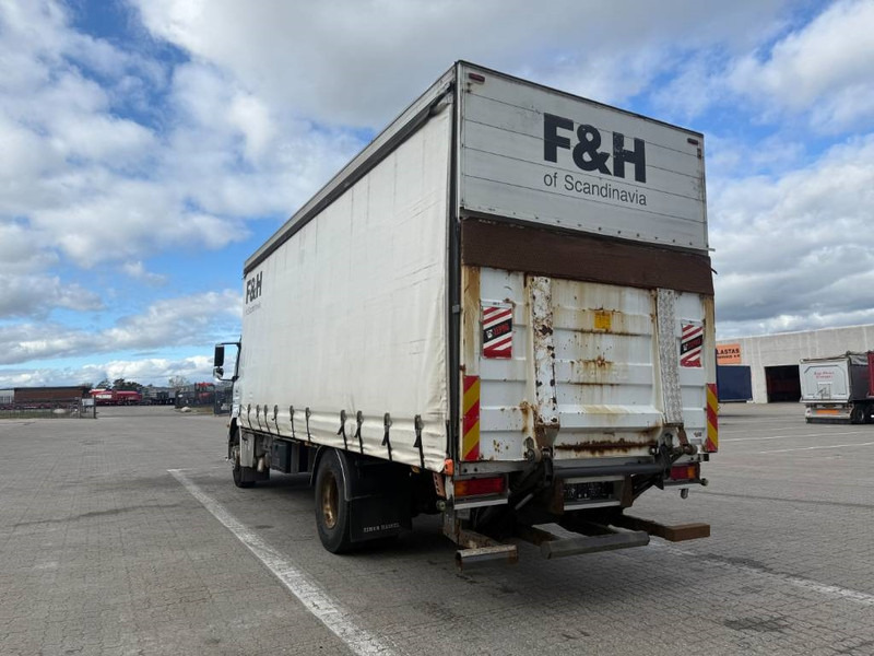 Mercedes-Benz Truck / Lastkraftwagen / Lastbil - Camion cu prelată: Foto 5 Mercedes-Benz Truck / Lastkraftwagen / Lastbil - Camion cu prelată: Foto 5