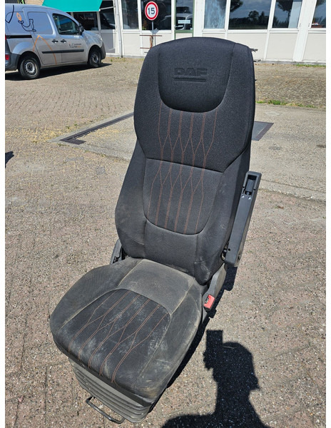 DAF LF 2020 - Bijrijderstoel - Scaun pentru Camion: Foto 1 DAF LF 2020 - Bijrijderstoel - Scaun pentru Camion: Foto 1