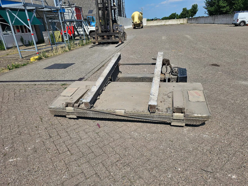 Dhollandia 2500KG - Caroserie și exterior pentru Camion: Foto 5 Dhollandia 2500KG - Caroserie și exterior pentru Camion: Foto 5