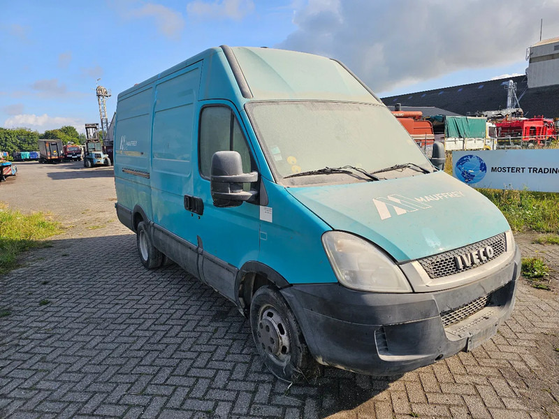 Iveco Daily 35C15V Daily 35C15V - Automobil: Foto 3 Iveco Daily 35C15V Daily 35C15V - Automobil: Foto 3