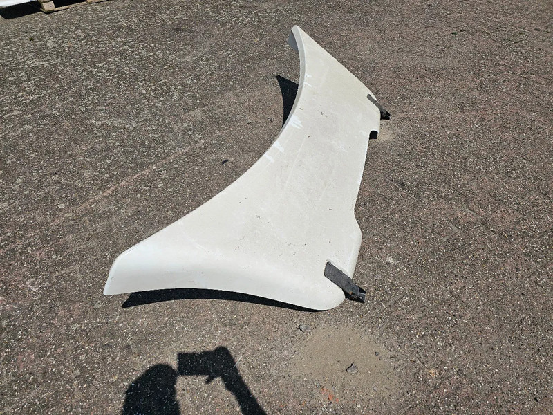 MAN Dak spoiler 81.62910-0131 - Aerodinamică/ Spoiler pentru Camion: Foto 2 MAN Dak spoiler 81.62910-0131 - Aerodinamică/ Spoiler pentru Camion: Foto 2