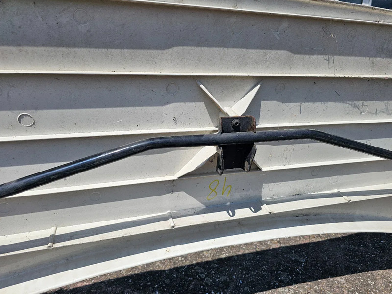 MAN Dak spoiler 81.62910-0131 - Aerodinamică/ Spoiler pentru Camion: Foto 4 MAN Dak spoiler 81.62910-0131 - Aerodinamică/ Spoiler pentru Camion: Foto 4