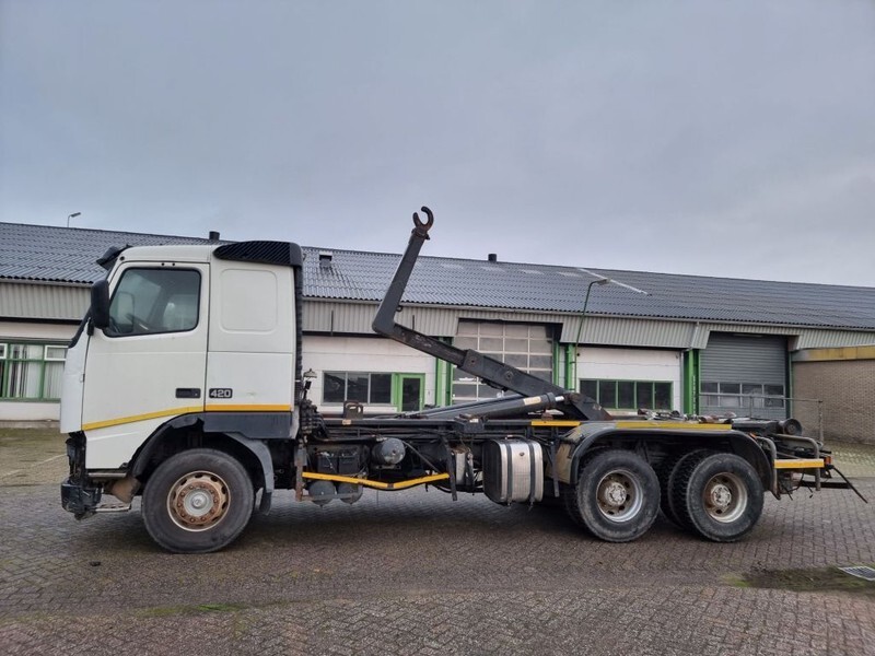 Volvo FH 12.420 6x4 - Manual Gear - STEEL/STEEL - Big Axles - PTO - Camion basculantă: Foto 1 Volvo FH 12.420 6x4 - Manual Gear - STEEL/STEEL - Big Axles - PTO - Camion basculantă: Foto 1
