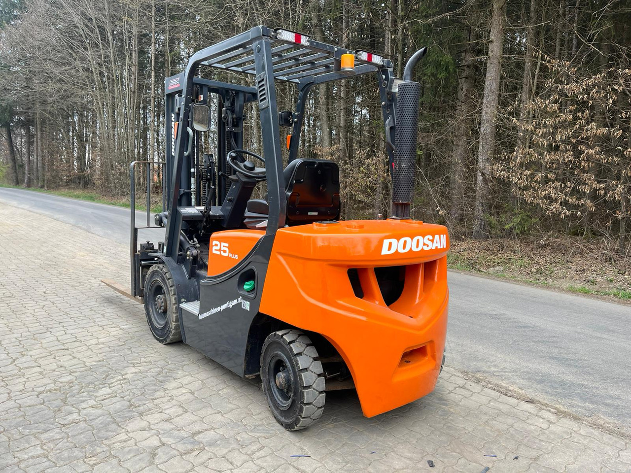 Doosan D 25 GP - Stivuitor diesel: Foto 5 Doosan D 25 GP - Stivuitor diesel: Foto 5
