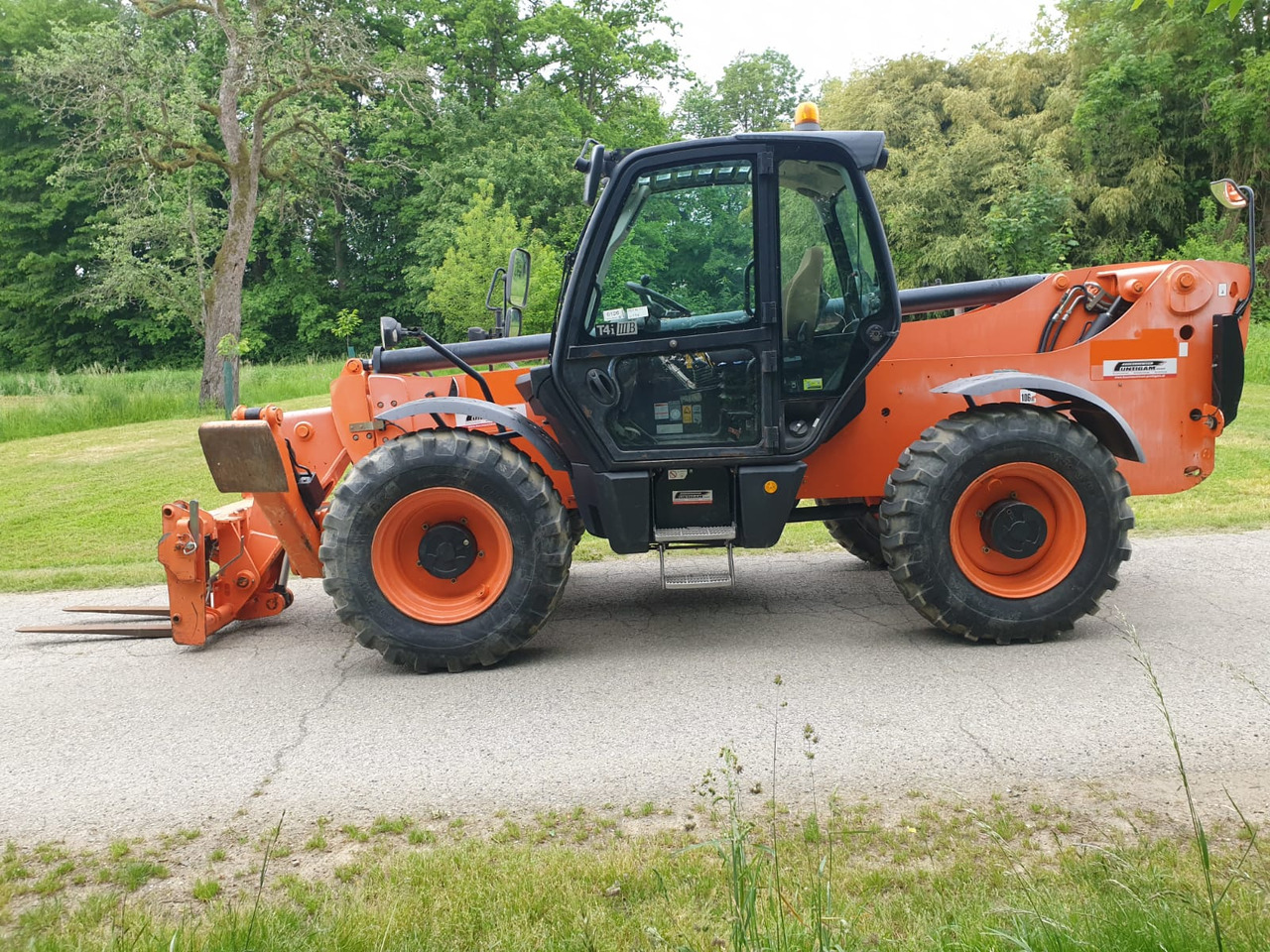 JCB 540-140 - Stivuitor telescopic: Foto 1 JCB 540-140 - Stivuitor telescopic: Foto 1