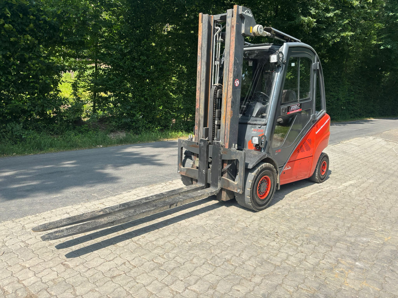 LINDE H 35 D-02 Triplex - Stivuitor diesel: Foto 3 LINDE H 35 D-02 Triplex - Stivuitor diesel: Foto 3