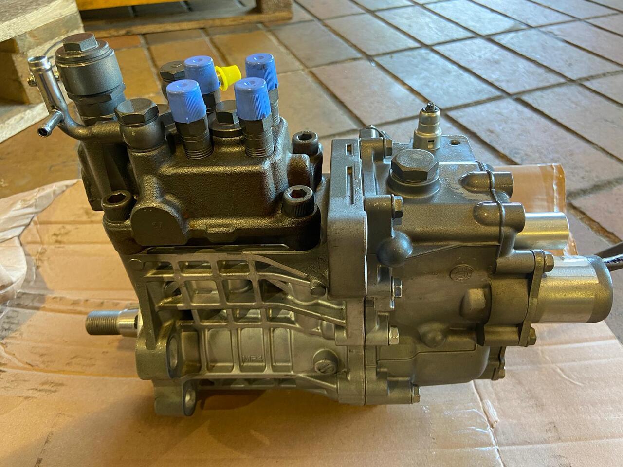 YANMAR Injection pump 4TNV98 - Piesă de schimb pentru Utilaje constructii: Foto 1 YANMAR Injection pump 4TNV98 - Piesă de schimb pentru Utilaje constructii: Foto 1