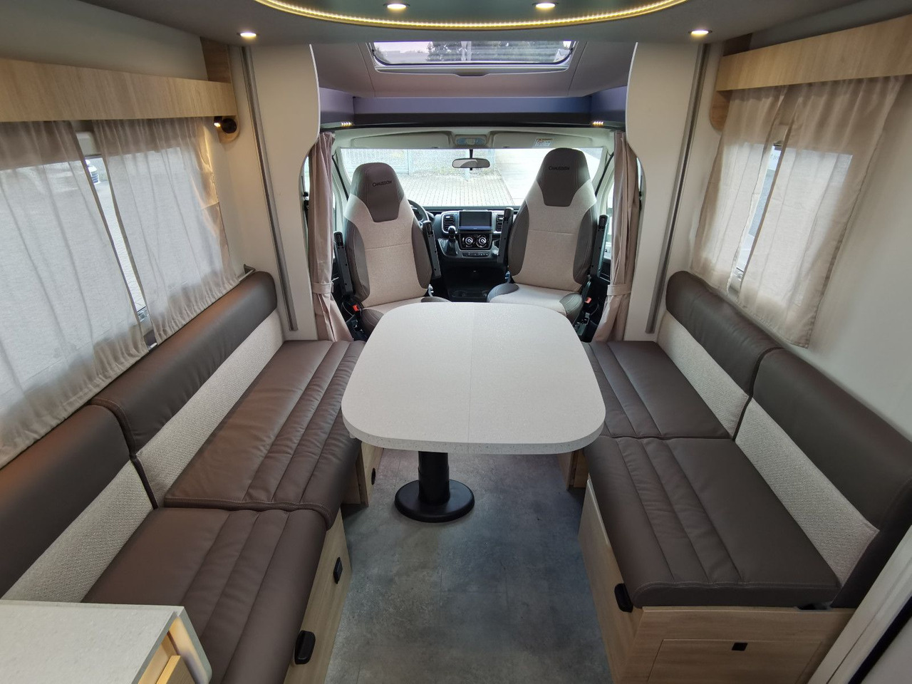 Autorulotă semi-integrată Chausson 640 ULTIMATE / -2026- / XX-HUBBETT / DRIVE-PAKET: Foto 14