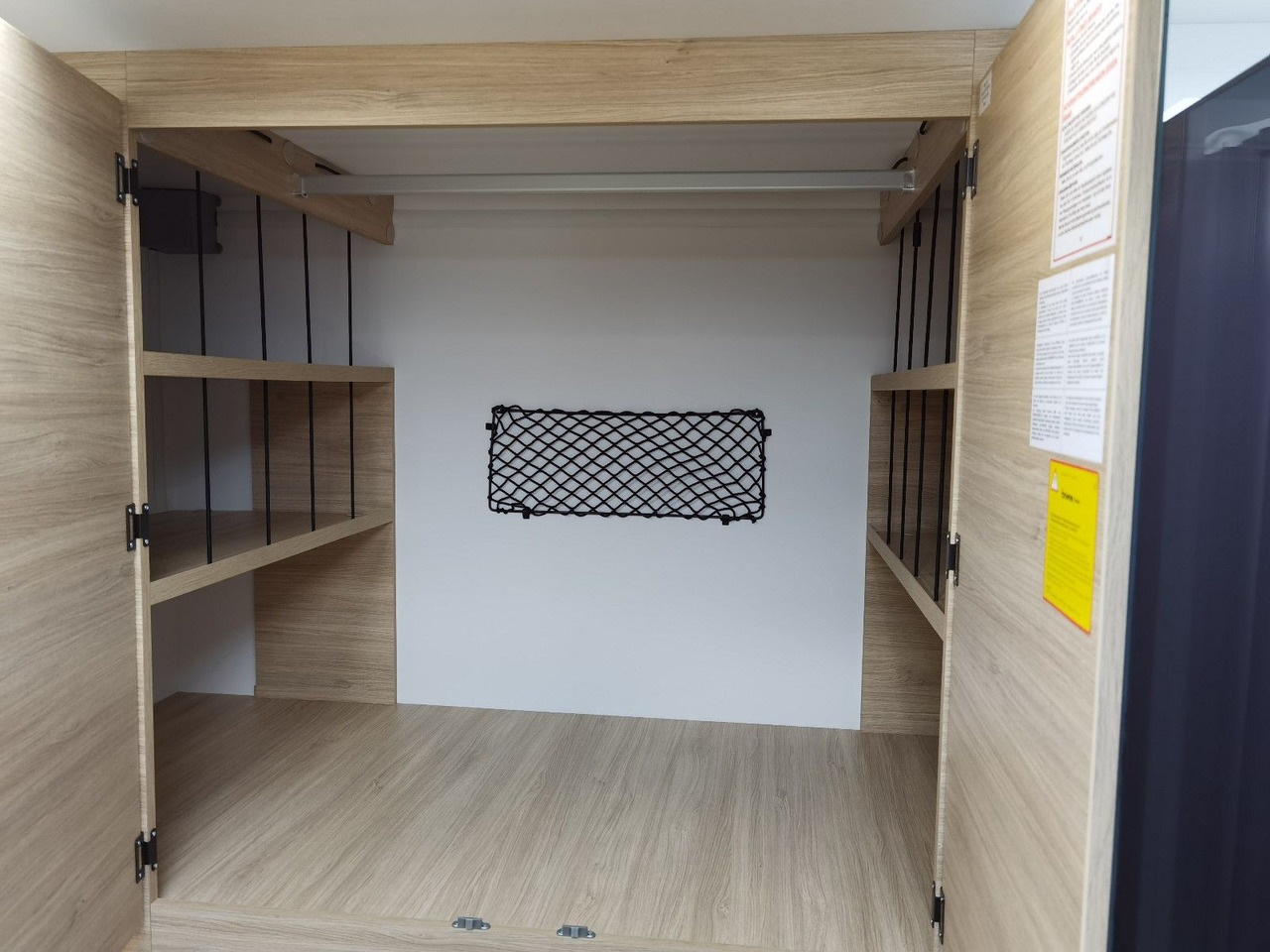 Autorulotă semi-integrată Chausson 640 ULTIMATE / -2026- / XX-HUBBETT / DRIVE-PAKET: Foto 23