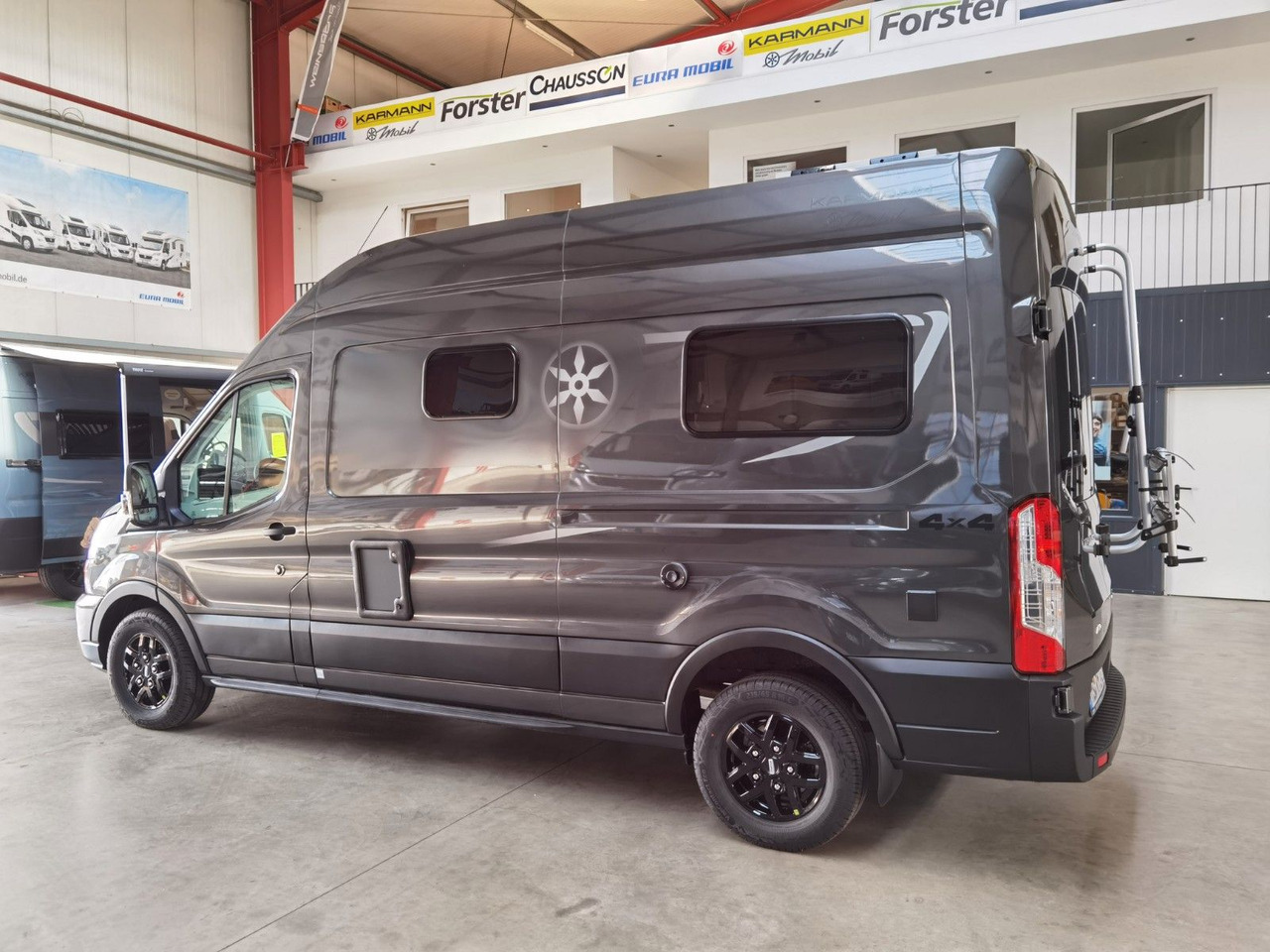 Karmann DEXTER 570 / 170 PS / 4x4/ ALU / SOLAR / MARKISE - Camper van: Foto 5 Karmann DEXTER 570 / 170 PS / 4x4/ ALU / SOLAR / MARKISE - Camper van: Foto 5