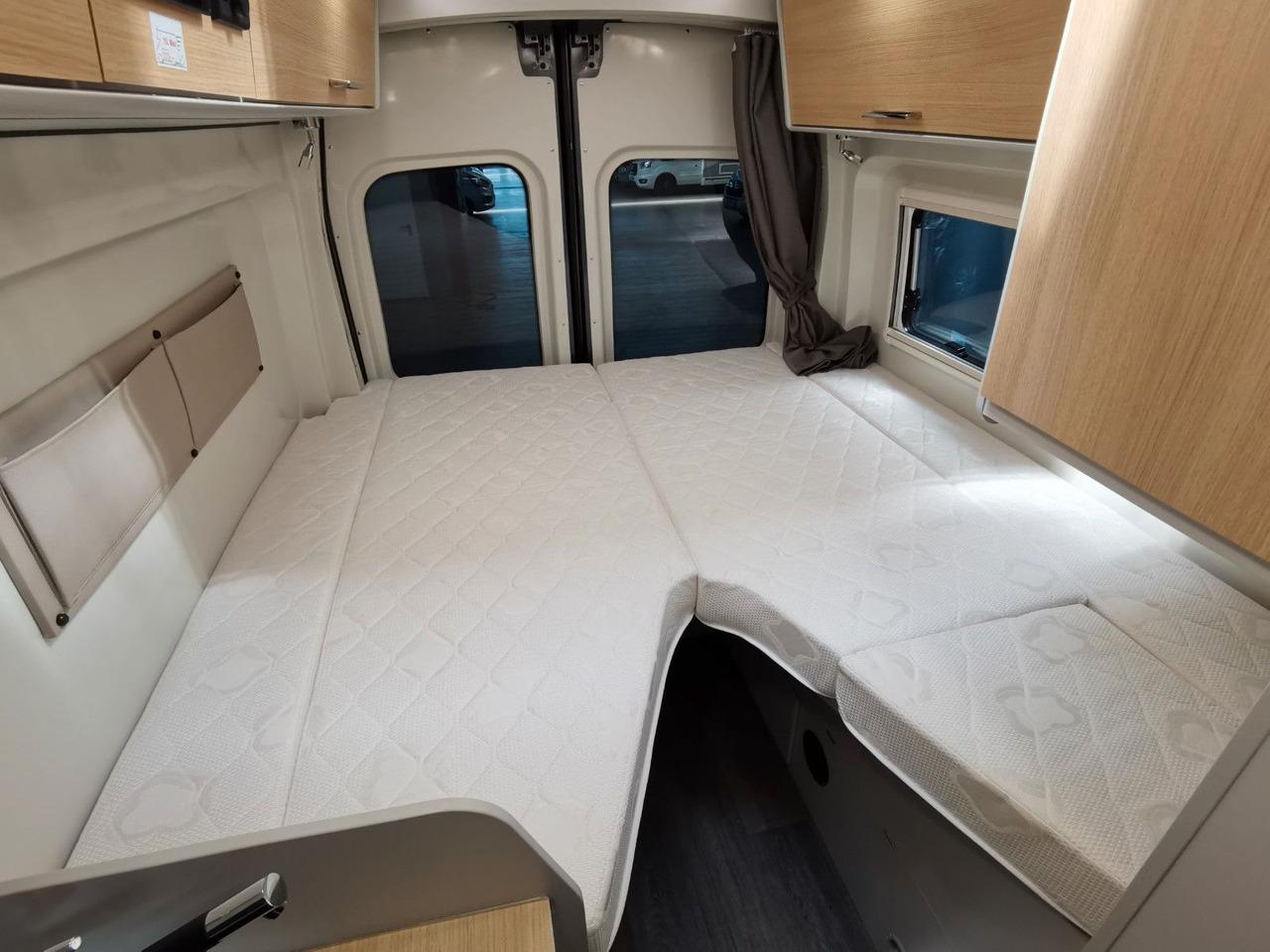 Camper van Karmann DEXTER 570 / 170 PS / 4x4/ ALU / SOLAR / MARKISE: Foto 19