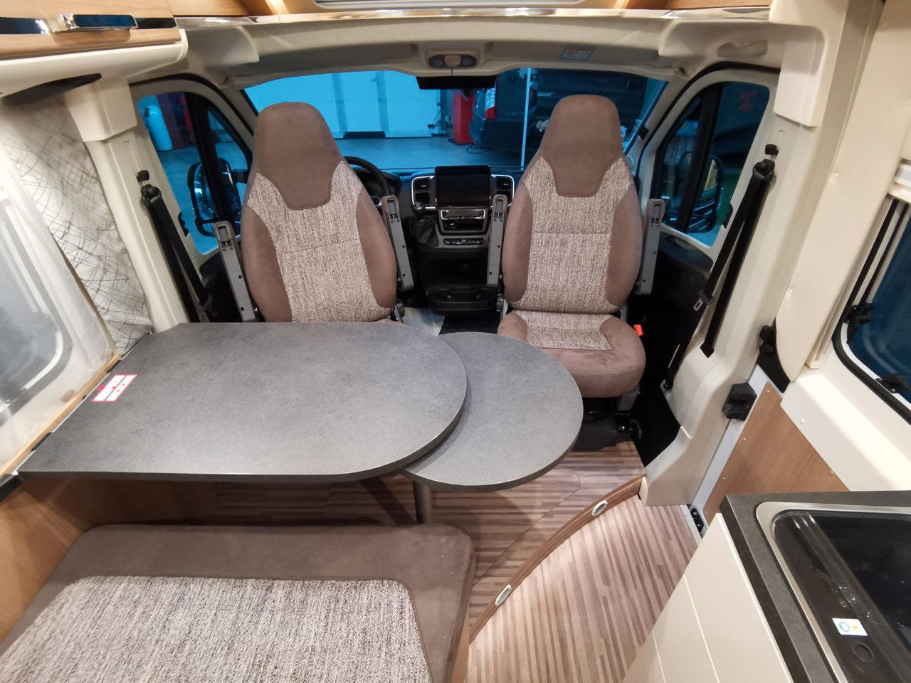 Camper van Malibu VAN COMFORT GT - 640 LE / NAVIGATION & KEYLESS: Foto 12