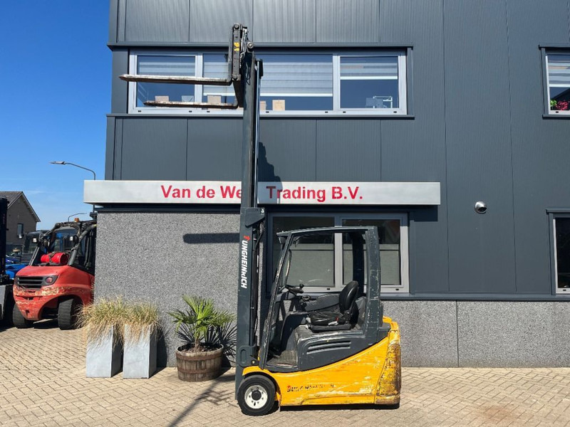 Jungheinrich EFG216K Heftruck Jungheinrich EFG216K Duplo 360 Freelift/Sideshift/vorkversteller Elektrisch Accu 2016 - Electrostivuitor: Foto 2 Jungheinrich EFG216K Heftruck Jungheinrich EFG216K Duplo 360 Freelift/Sideshift/vorkversteller Elektrisch Accu 2016 - Electrostivuitor: Foto 2