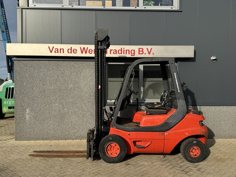 Linde H25D-02 Triplo 640 Freelift / Sideshift / 4e functie Diesel 1995 - Stivuitor diesel: Foto 1 Linde H25D-02 Triplo 640 Freelift / Sideshift / 4e functie Diesel 1995 - Stivuitor diesel: Foto 1