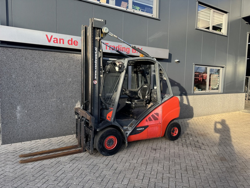 Linde H30D-02 Duplo 450 Sideshift / Vorkversteller VW Diesel 2014 - Stivuitor diesel: Foto 2 Linde H30D-02 Duplo 450 Sideshift / Vorkversteller VW Diesel 2014 - Stivuitor diesel: Foto 2