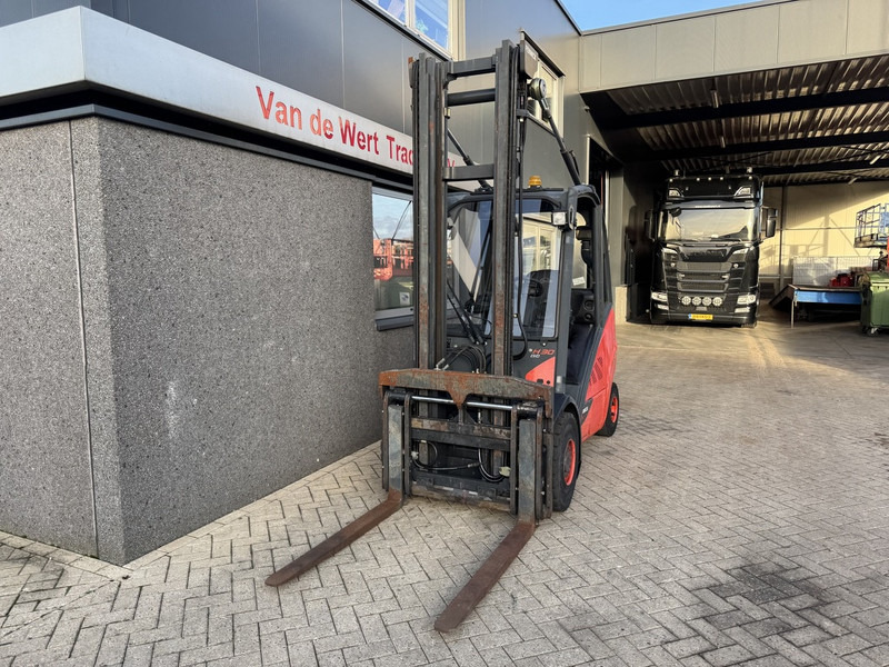 Linde H30D-02 Duplo 450 Sideshift / Vorkversteller VW Diesel 2014 - Stivuitor diesel: Foto 5 Linde H30D-02 Duplo 450 Sideshift / Vorkversteller VW Diesel 2014 - Stivuitor diesel: Foto 5