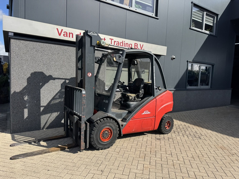 Linde H35D triplo550 Freelift / Sideshift 2007 VW DIESEL - Stivuitor diesel: Foto 2 Linde H35D triplo550 Freelift / Sideshift 2007 VW DIESEL - Stivuitor diesel: Foto 2