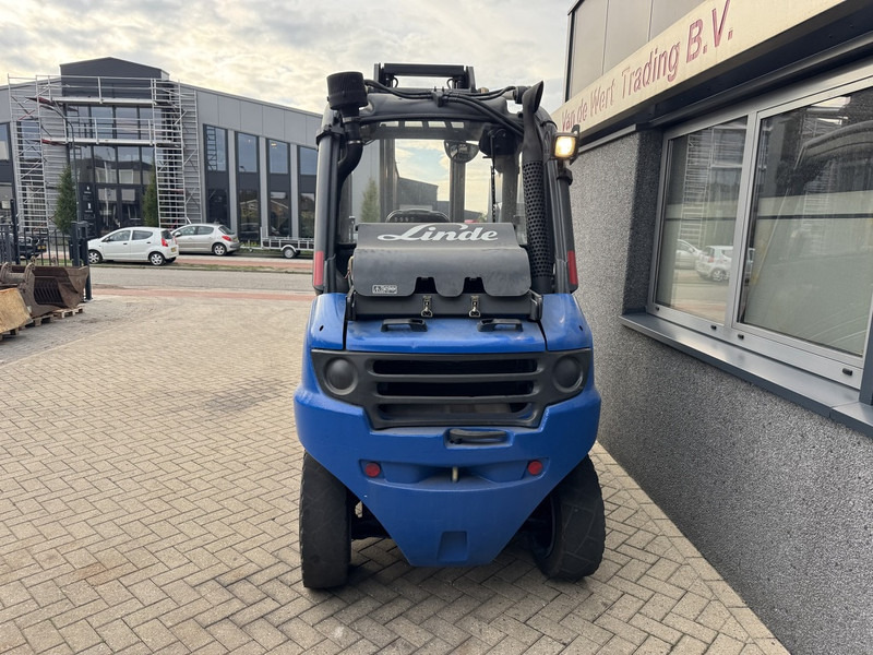 Linde H45T Duplo 400 Freelift / Sideshift / 4e Functie LPG 2005 - Stivuitor GPL: Foto 5 Linde H45T Duplo 400 Freelift / Sideshift / 4e Functie LPG 2005 - Stivuitor GPL: Foto 5