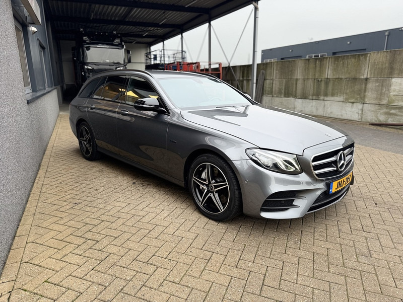 Mercedes-Benz E-Klasse Estate 300 de AMG Line 2020 Led / ACC / Leder - Automobil: Foto 5 Mercedes-Benz E-Klasse Estate 300 de AMG Line 2020 Led / ACC / Leder - Automobil: Foto 5