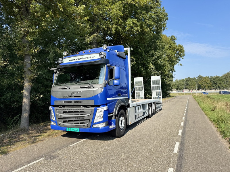 Volvo FM370 6X2 Machine Transporter / Oprij Vrachtwagen 2019 / EURO 6 / 550DKM / Steering Wheel / APK 11-2026 - Camion transport auto: Foto 2 Volvo FM370 6X2 Machine Transporter / Oprij Vrachtwagen 2019 / EURO 6 / 550DKM / Steering Wheel / APK 11-2026 - Camion transport auto: Foto 2
